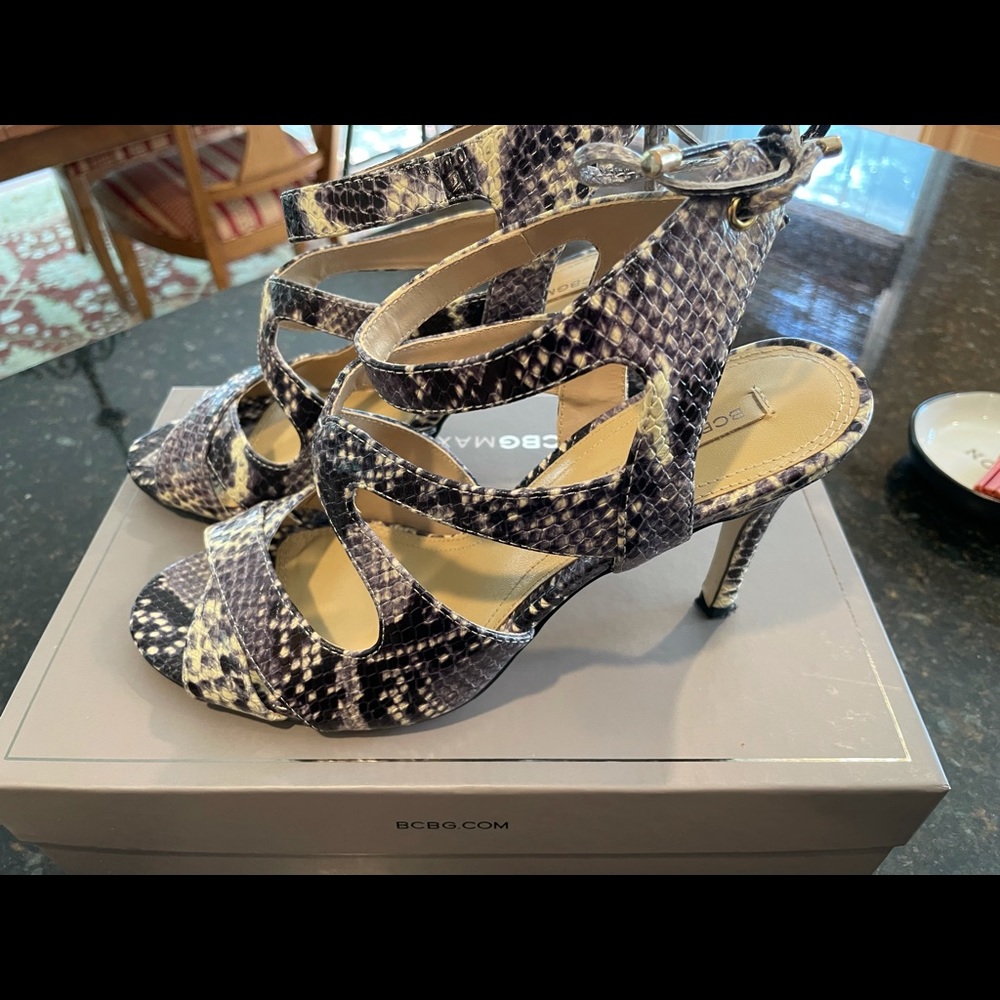 BCBG Snake print heels
